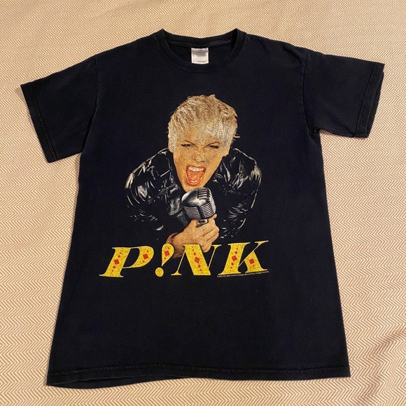 2009 PINK Funhouse Tour T Shirt - Picture 2 of 9